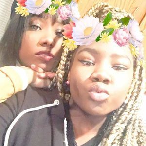 Meet your Posher, Lendora